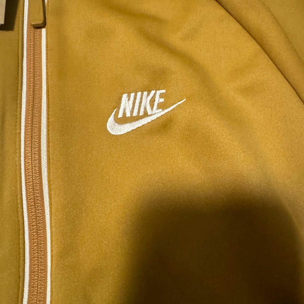 Nike sweater - Picture 3 of 3
